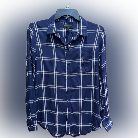 Banana Republic Tops - Banana Republic Women’s Navy Plaid Shirt